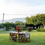 Georgias Paradise And Garden