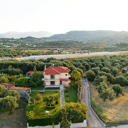 Georgias Paradise And Garden Lejlighed Kamares (Achaia)
