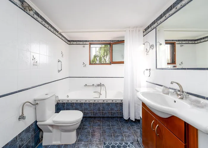 Georgias Paradise And Garden 아파트 *