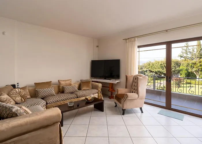 Lejlighed Georgias Paradise And Garden Kamares (Achaia)